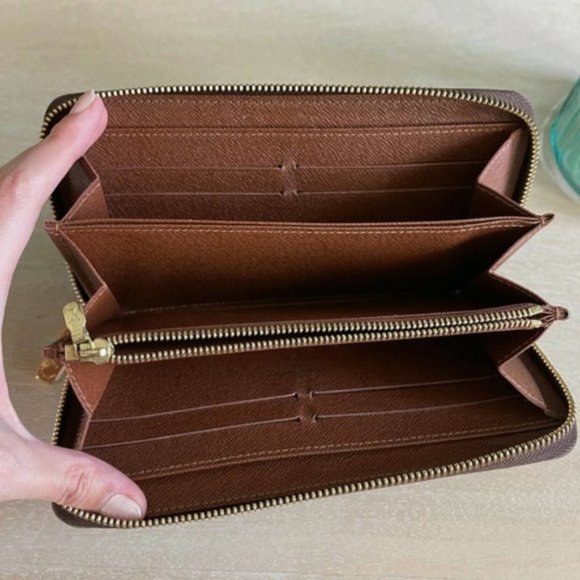 Louis Vuitton Zippy Orgnaizer Wallet Monogram SP5102 - Picture 6 of 14